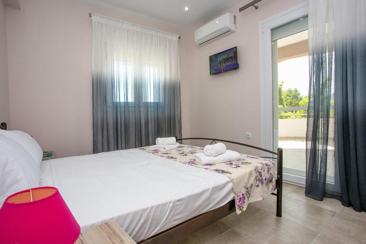 Apartmán Kaiafas Luxury Philoxenia Néa Péramos Exteriér fotografie
