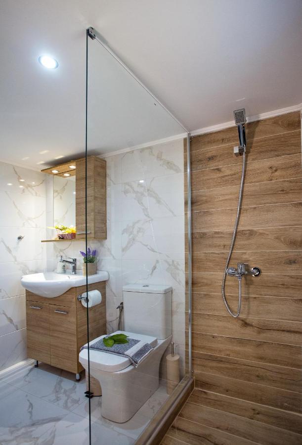 Apartmán Kaiafas Luxury Philoxenia Néa Péramos Exteriér fotografie
