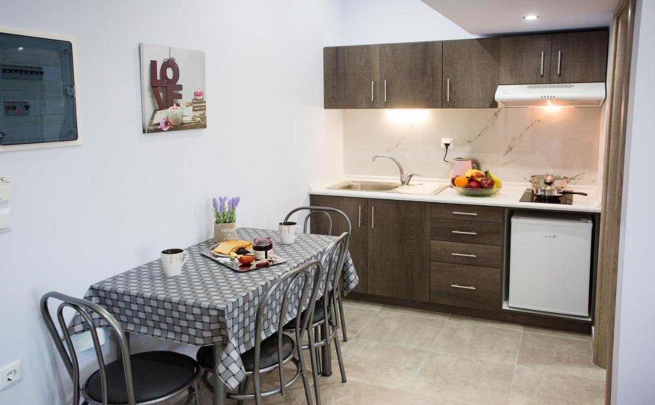 Apartmán Kaiafas Luxury Philoxenia Néa Péramos Exteriér fotografie