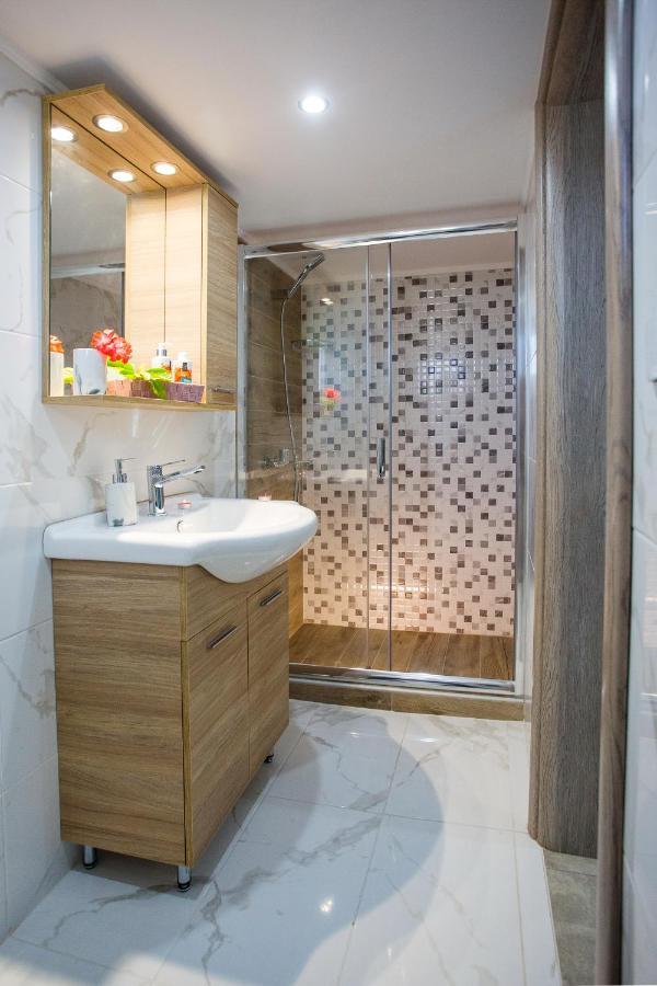 Apartmán Kaiafas Luxury Philoxenia Néa Péramos Exteriér fotografie